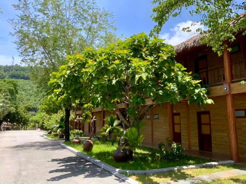 Hoa Binh Hotel Экстерьер фото