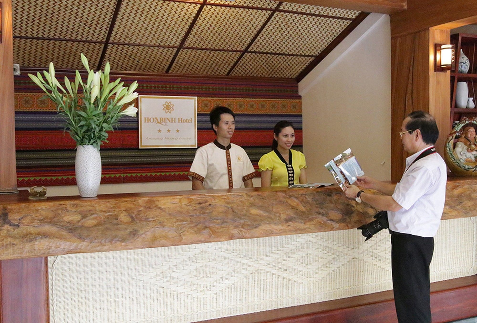 Hoa Binh Hotel Экстерьер фото